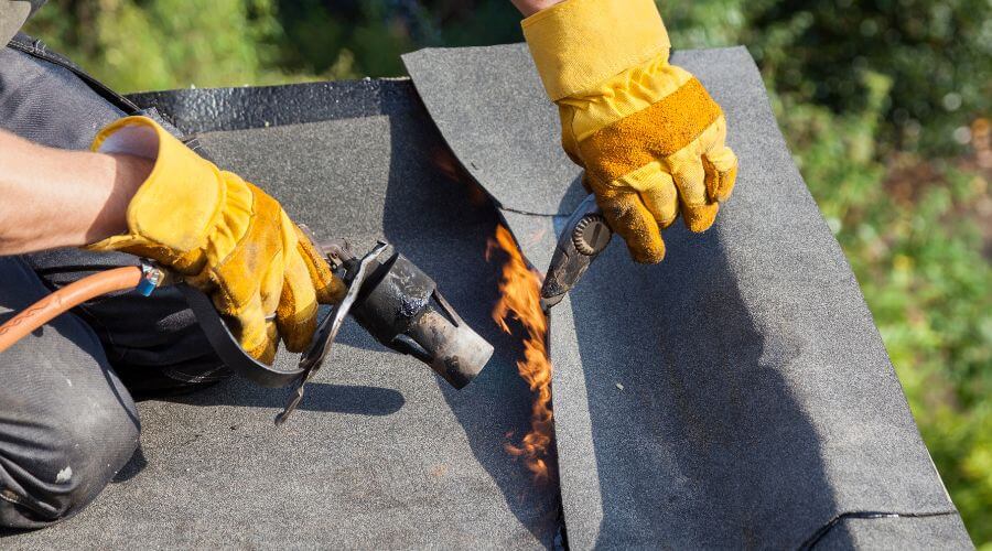 Expert Emergency Roof Repairs services in Delia, KS